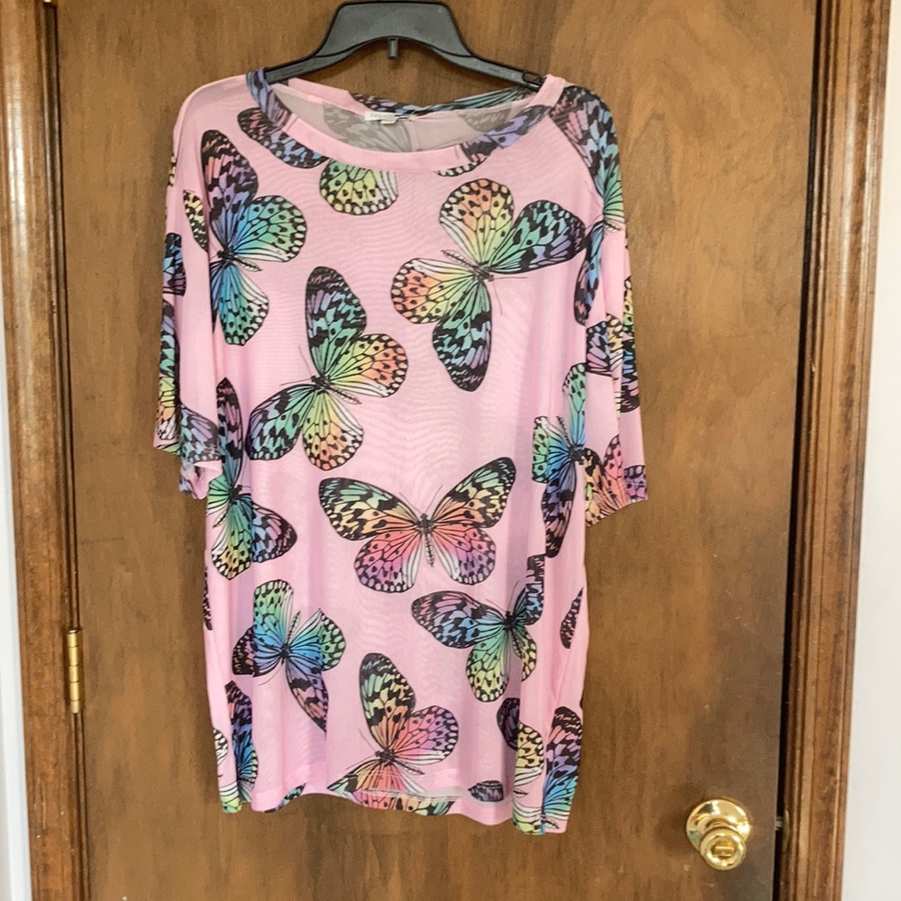 3/$24 Fashion nova top fly like a butterfly mesh top pink w butterfly S